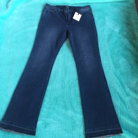 Nanette Lepore Women’s Mini Boot Jean size 8 - Picture 3 of 6